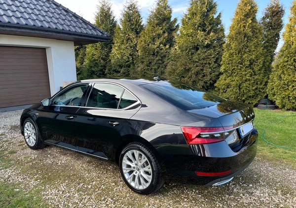 Skoda Superb cena 139900 przebieg: 98000, rok produkcji 2019 z Boguszów-Gorce małe 781